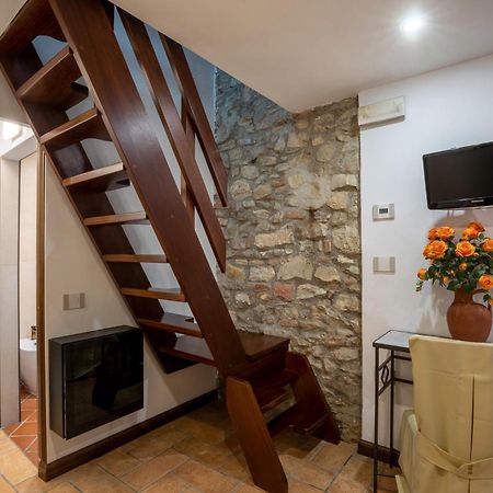 Bed and Breakfast Il Torrione Кастільйоне-дель-Лаго Екстер'єр фото