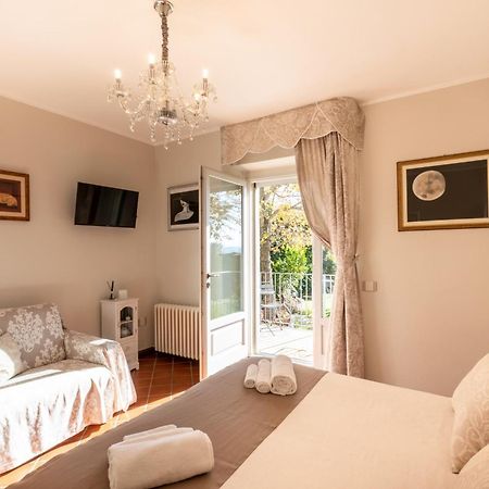 Bed and Breakfast Il Torrione Кастільйоне-дель-Лаго Екстер'єр фото