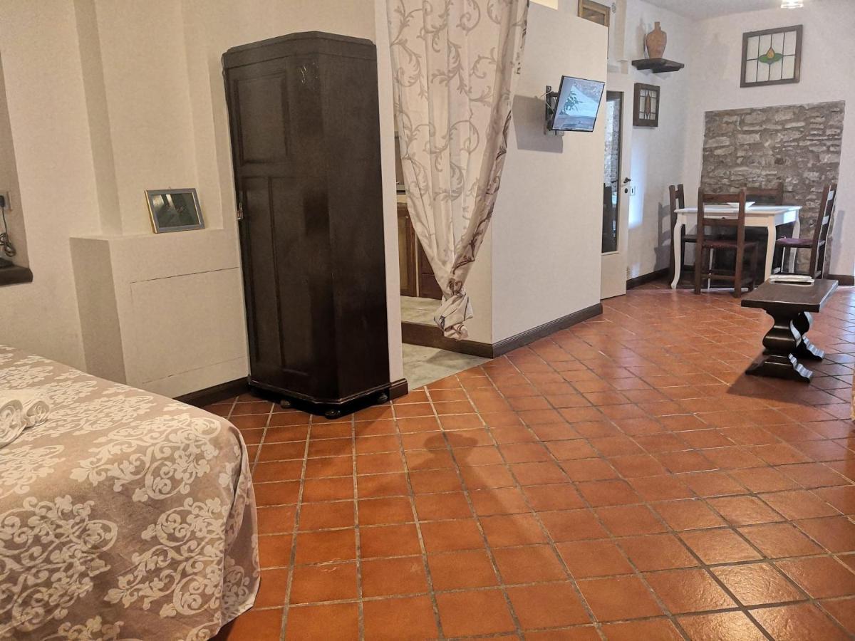 Bed and Breakfast Il Torrione Кастільйоне-дель-Лаго Екстер'єр фото