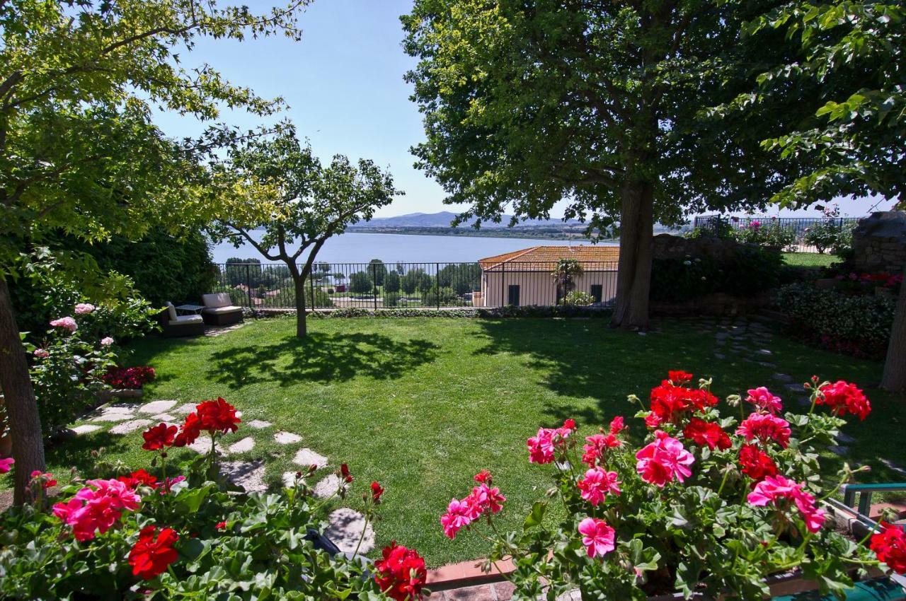 Bed and Breakfast Il Torrione Кастільйоне-дель-Лаго Екстер'єр фото