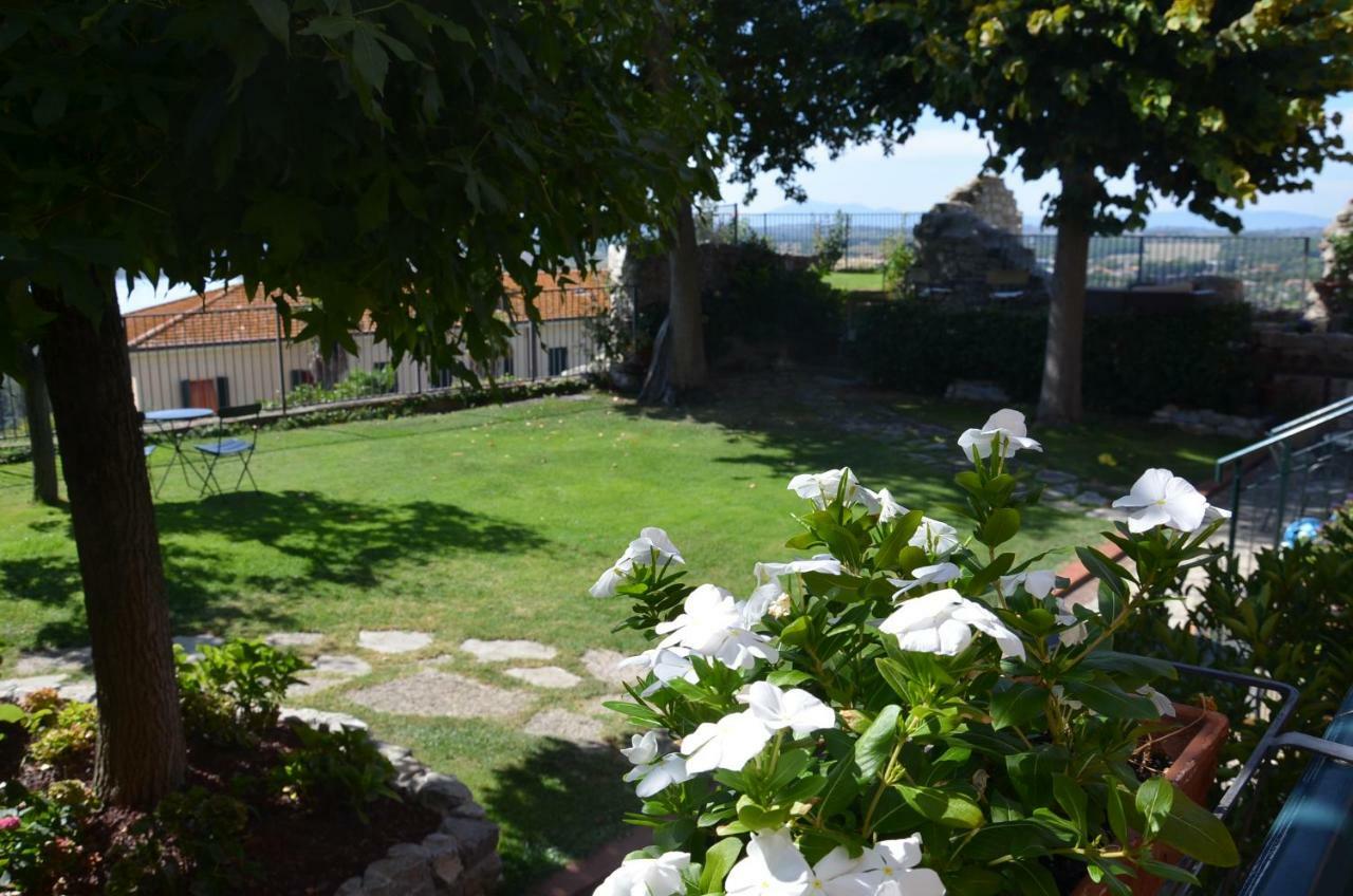 Bed and Breakfast Il Torrione Кастільйоне-дель-Лаго Екстер'єр фото